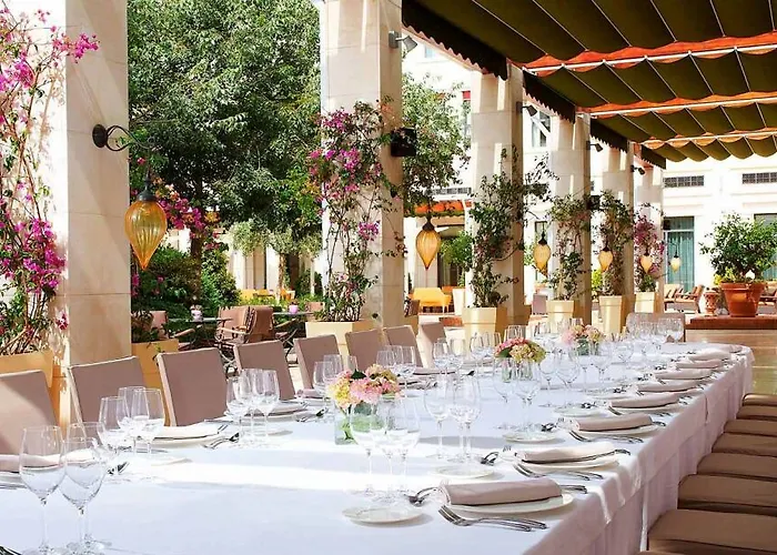 Отель The Westin