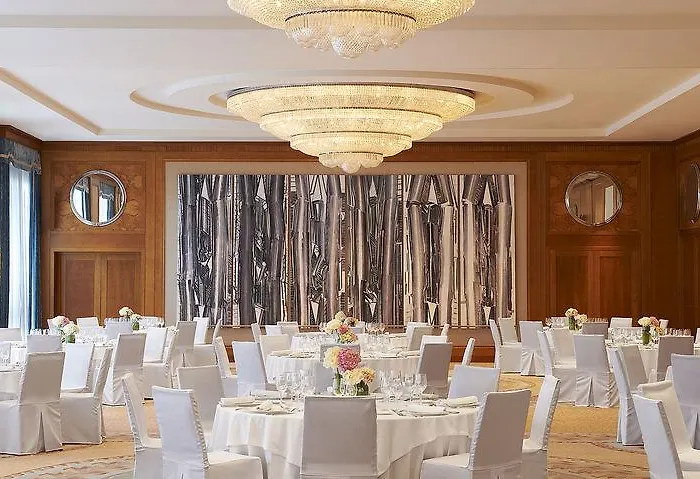 Szálloda The Westin