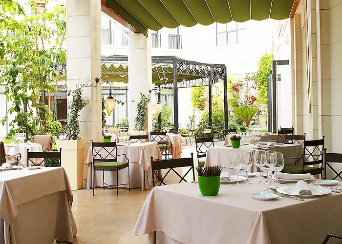 Szálloda The Westin 5*