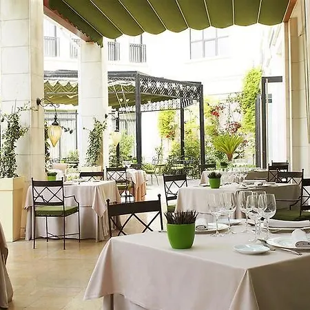 Szálloda The Westin