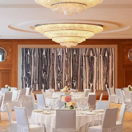 The Westin Szálloda 5*